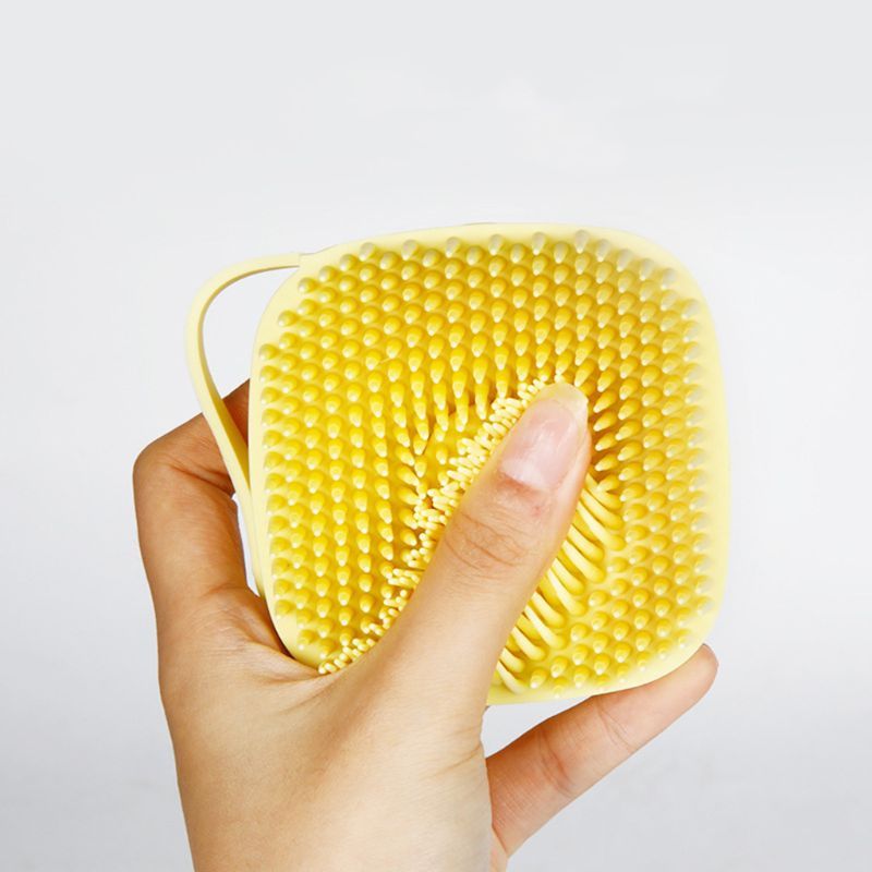 2 in 1 Badborste för hund - med schampodispenser